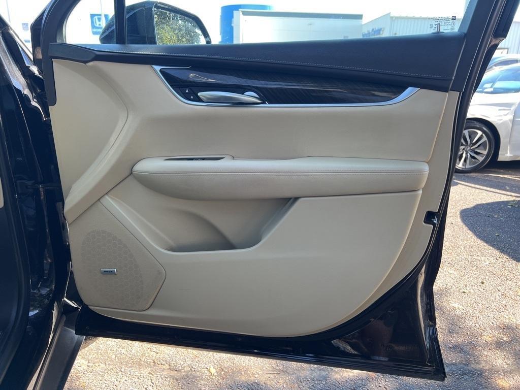 used 2018 Cadillac XT5 car, priced at $17,710