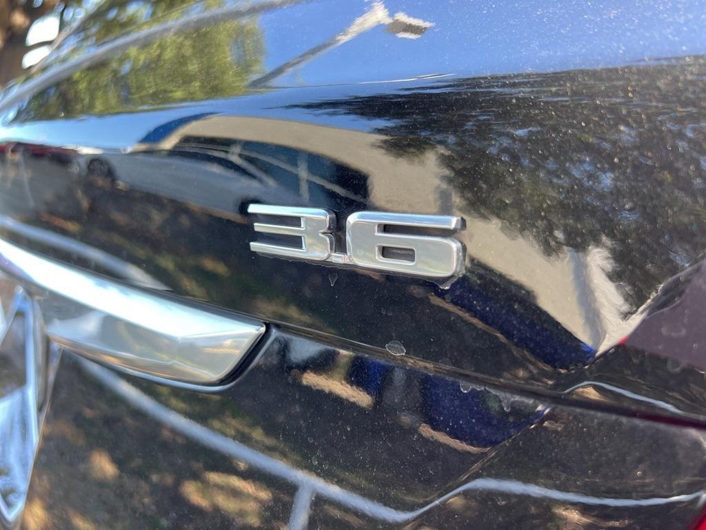 used 2018 Cadillac XT5 car, priced at $17,710