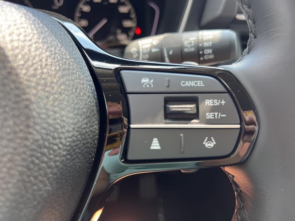 new 2025 Honda Pilot car, priced at $45,450
