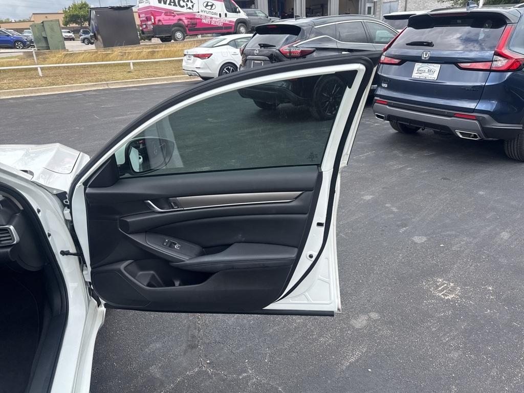 used 2018 Honda Accord Hybrid car, priced at $18,567