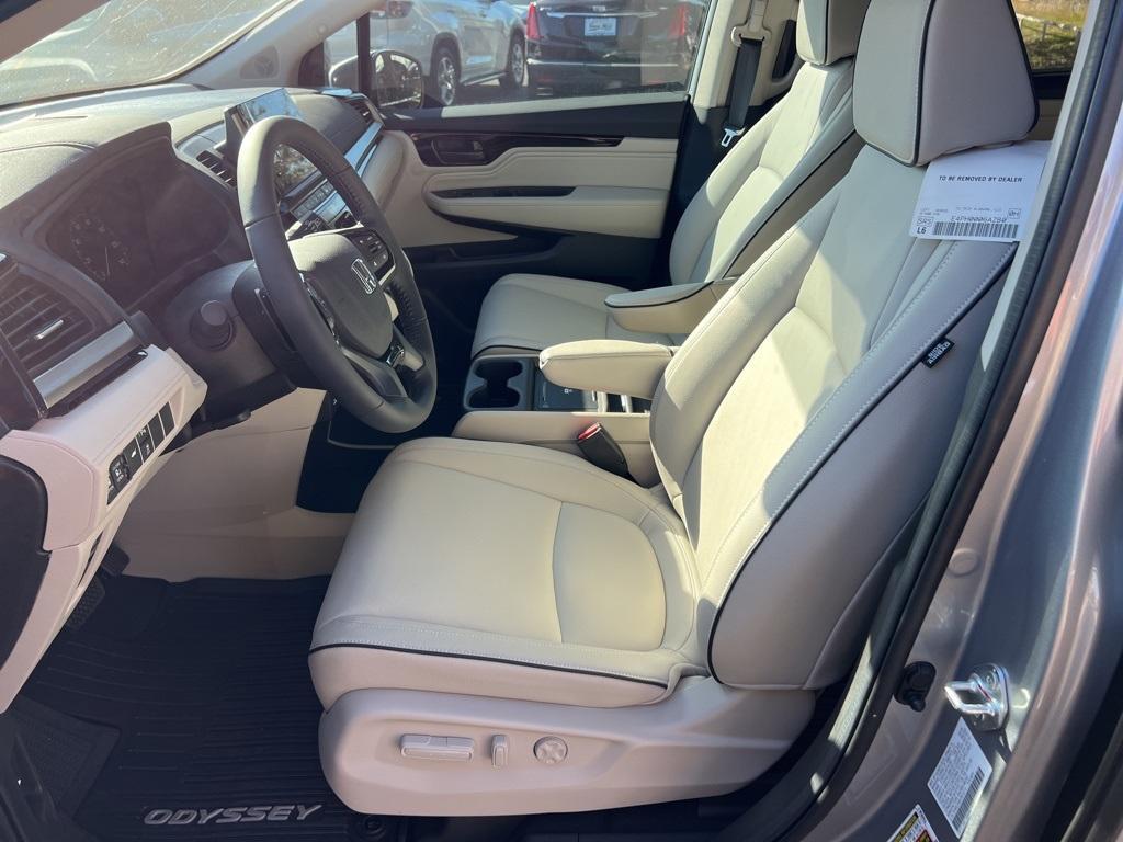 new 2026 Honda Odyssey car, priced at $48,990