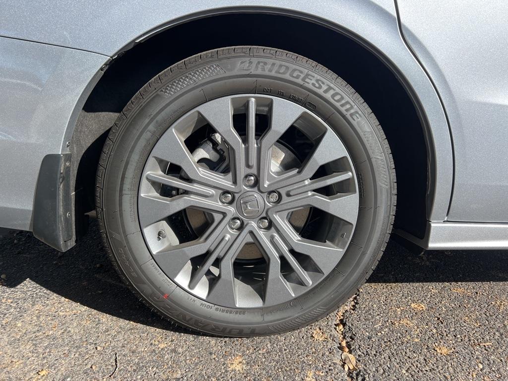 new 2026 Honda Odyssey car, priced at $48,990