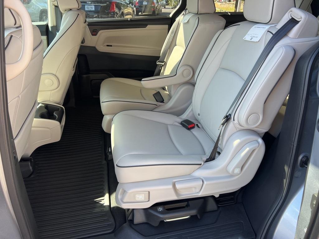 new 2026 Honda Odyssey car, priced at $48,990