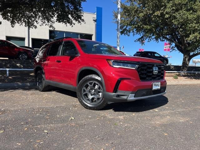 new 2025 Honda Pilot car, priced at $51,250