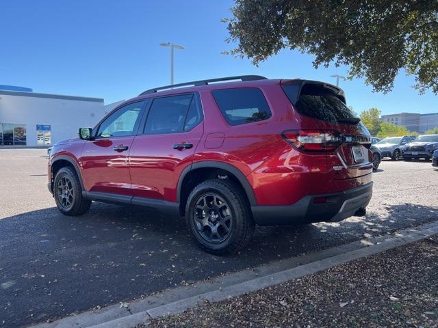 new 2025 Honda Pilot car, priced at $51,250