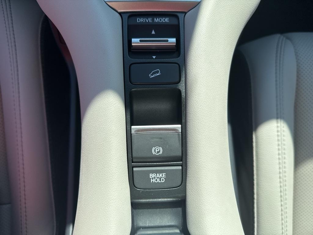 new 2026 Honda HR-V car, priced at $31,955