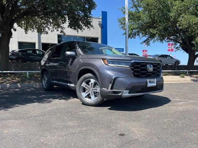 new 2025 Honda Pilot car, priced at $45,325