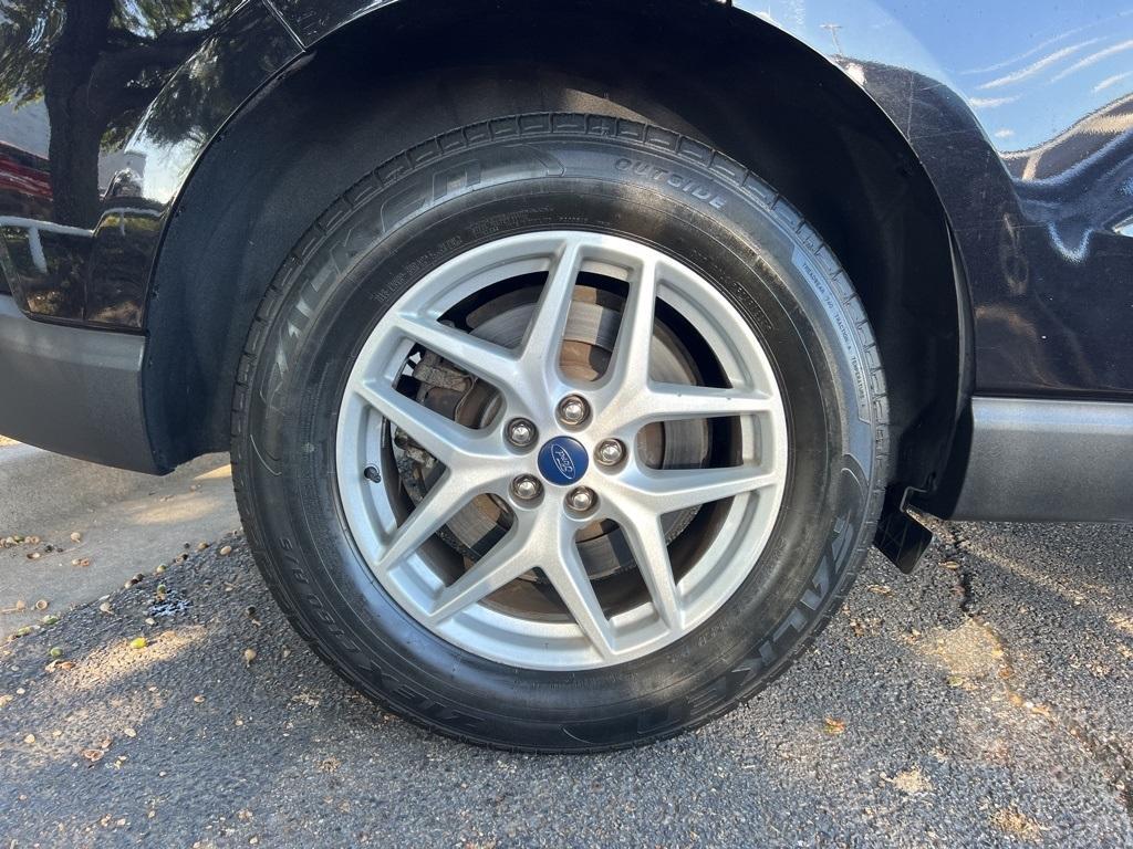 used 2021 Ford Edge car, priced at $17,644