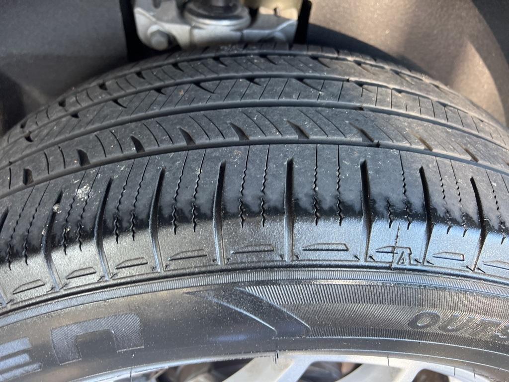 used 2021 Ford Edge car, priced at $17,644