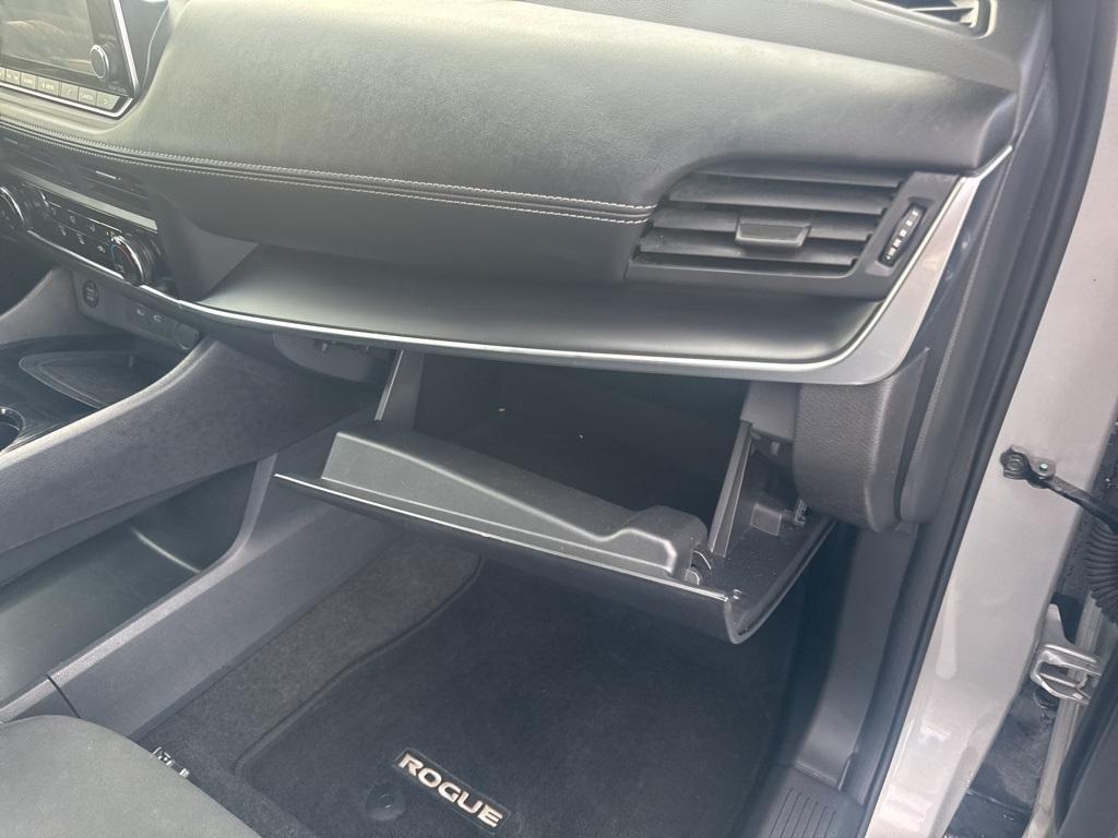 used 2024 Nissan Rogue car, priced at $19,935