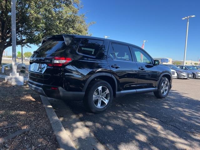 new 2025 Honda Pilot car, priced at $46,995