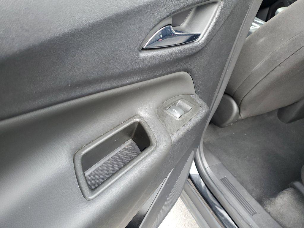 used 2022 Chevrolet Equinox car, priced at $20,487