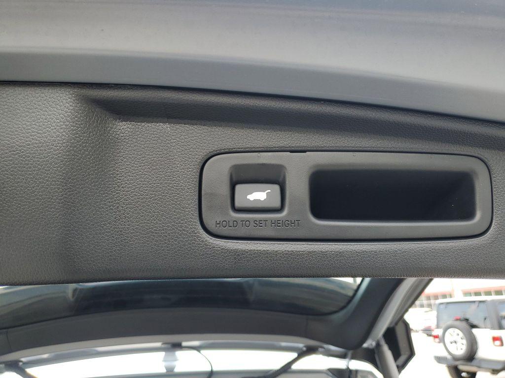 used 2024 Honda CR-V Hybrid car, priced at $37,438