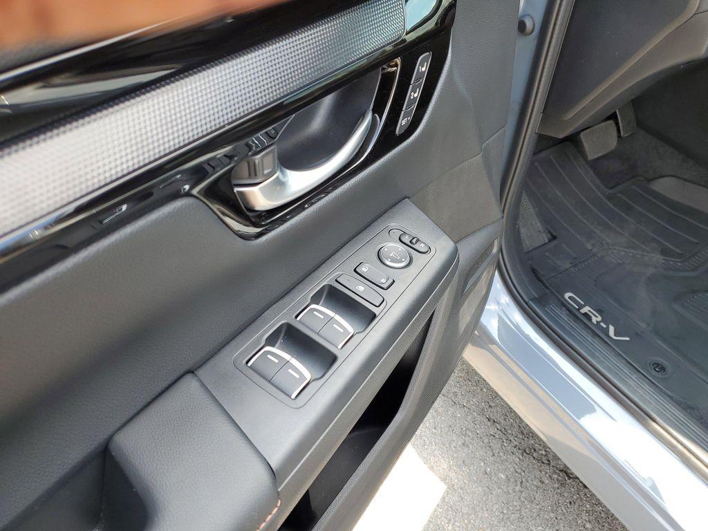 used 2024 Honda CR-V Hybrid car, priced at $37,438