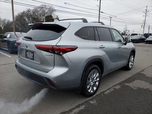 used 2020 Toyota Highlander Hybrid car, priced at $37,815