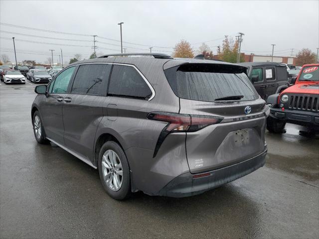 used 2023 Toyota Sienna car, priced at $44,607