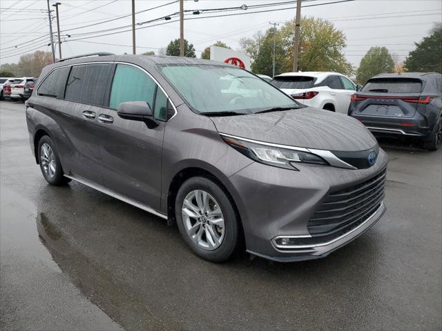 used 2023 Toyota Sienna car, priced at $44,607