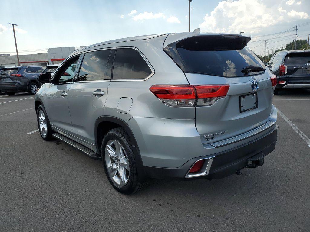 used 2017 Toyota Highlander Hybrid car, priced at $26,295