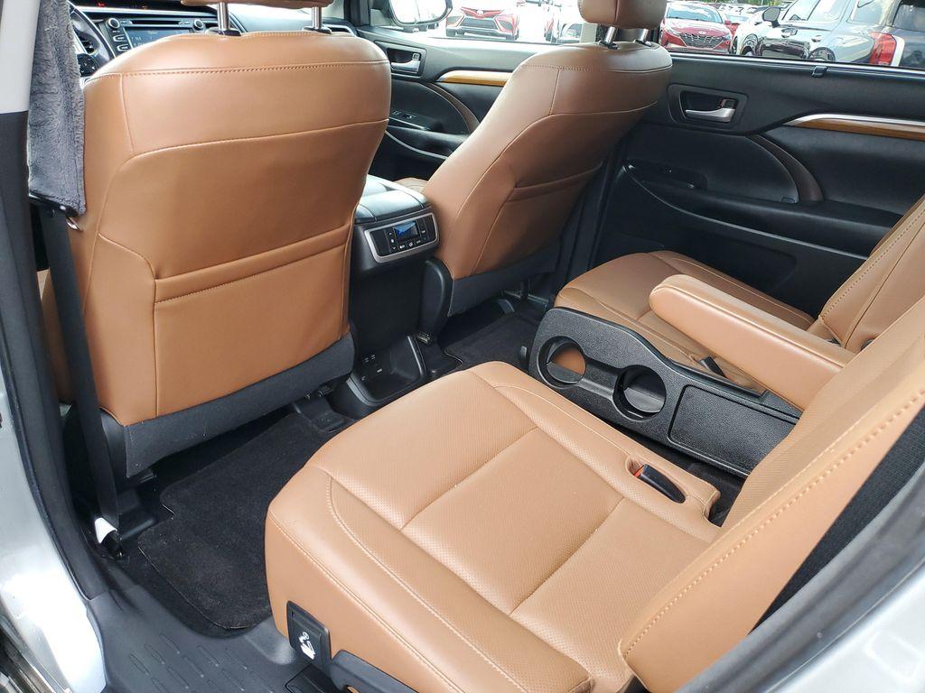 used 2017 Toyota Highlander Hybrid car, priced at $26,295