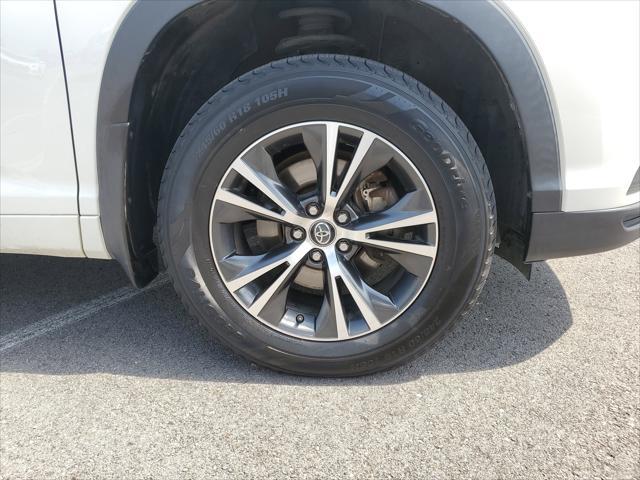 used 2016 Toyota Highlander car, priced at $15,846