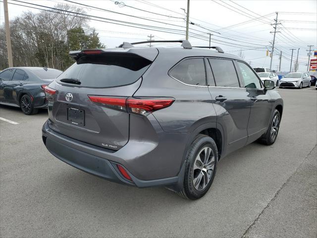 used 2022 Toyota Highlander car, priced at $36,750