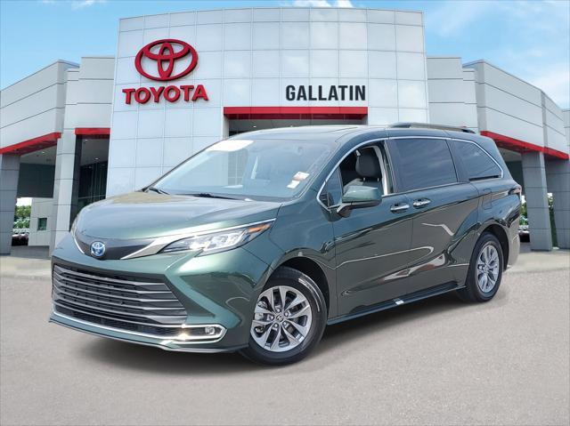 used 2023 Toyota Sienna car, priced at $47,411