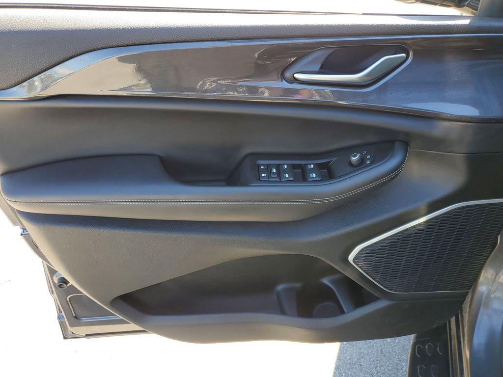 used 2022 Jeep Grand Cherokee L car, priced at $29,525