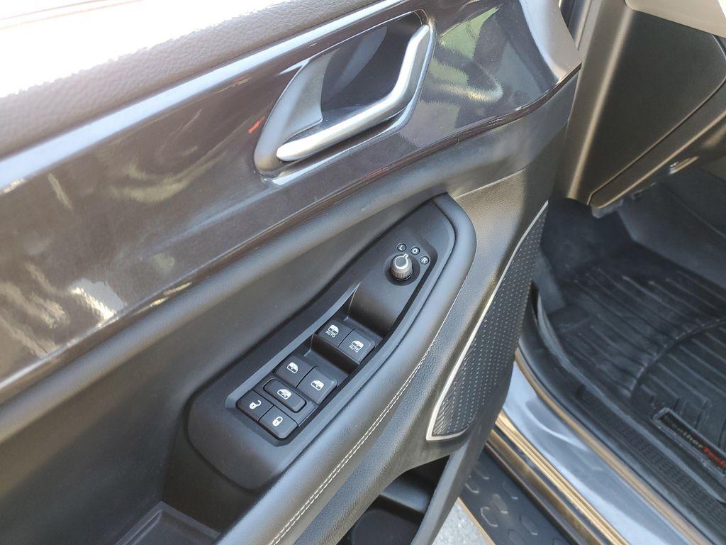 used 2022 Jeep Grand Cherokee L car, priced at $29,525