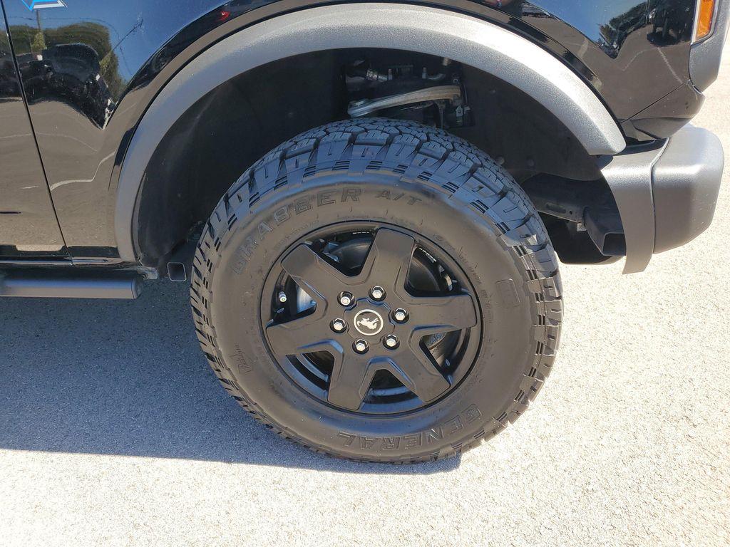 used 2024 Ford Bronco car, priced at $40,189