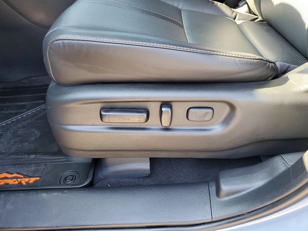 used 2024 Honda Ridgeline car, priced at $40,299