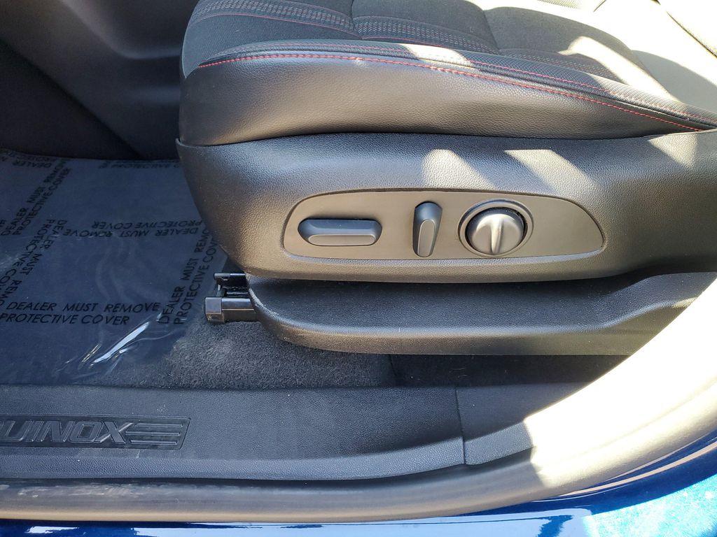 used 2022 Chevrolet Equinox car, priced at $21,860