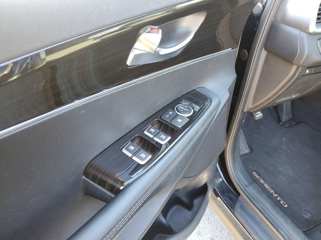 used 2019 Kia Sorento car, priced at $14,262