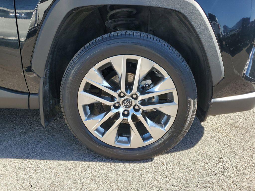 used 2021 Toyota RAV4 car, priced at $29,476