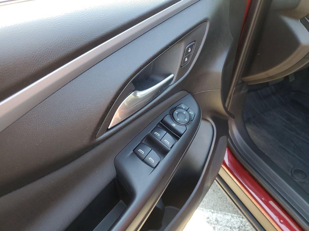 used 2024 Buick Envista car, priced at $22,680