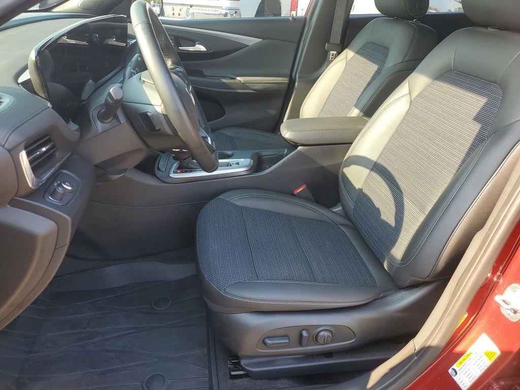 used 2024 Buick Envista car, priced at $22,680