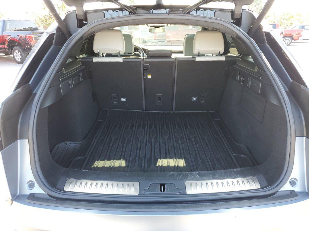 used 2020 Land Rover Range Rover Velar car, priced at $47,506