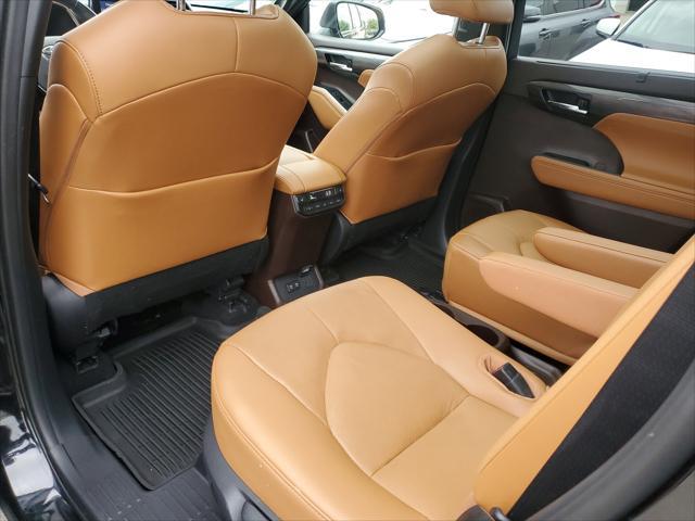 used 2021 Toyota Highlander car, priced at $37,572