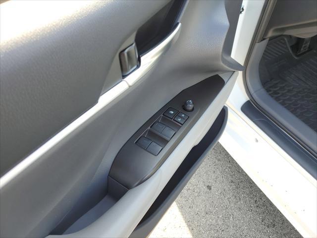 used 2024 Toyota Camry Hybrid car, priced at $30,452