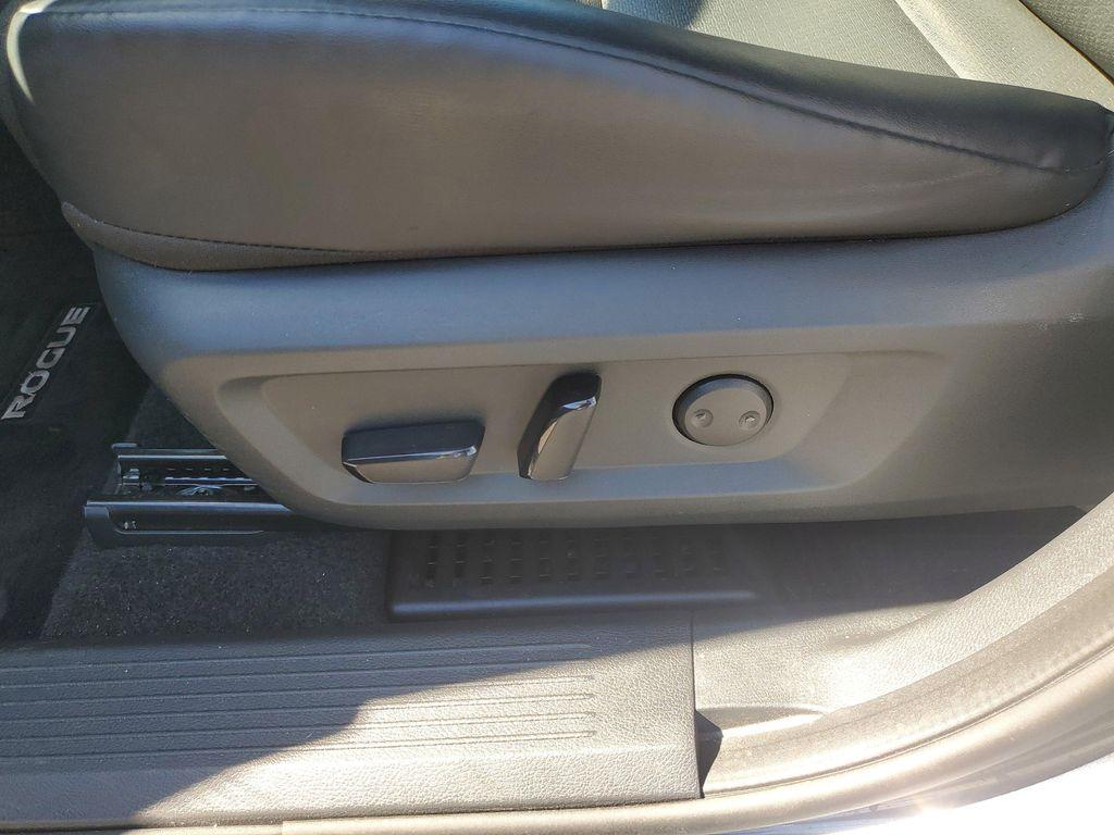 used 2023 Nissan Rogue car, priced at $23,824