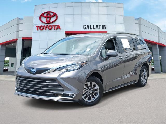 used 2023 Toyota Sienna car, priced at $46,359