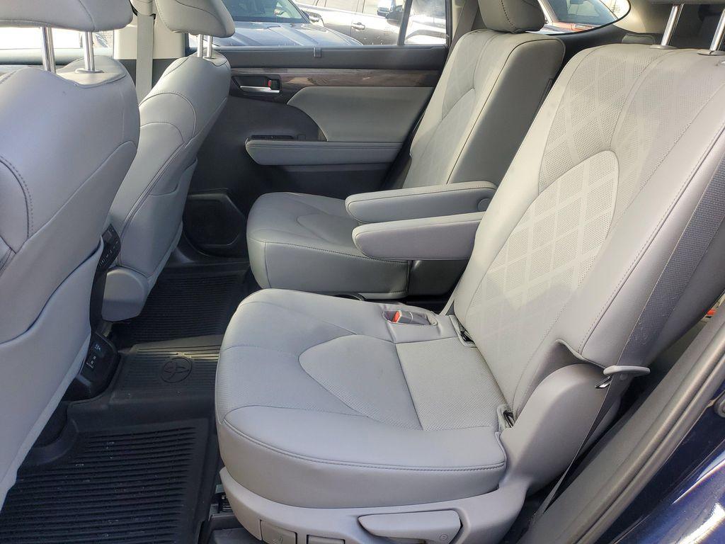 used 2023 Toyota Highlander Hybrid car, priced at $48,491