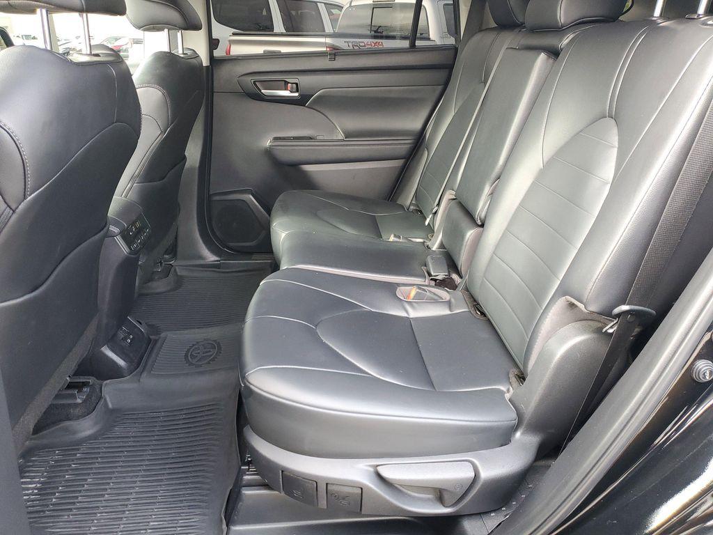 used 2023 Toyota Highlander car, priced at $35,509