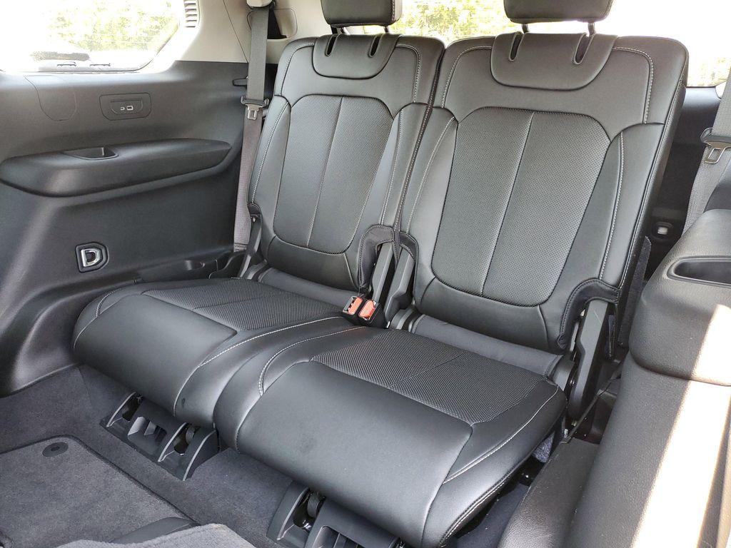 used 2024 Jeep Grand Cherokee L car, priced at $37,331