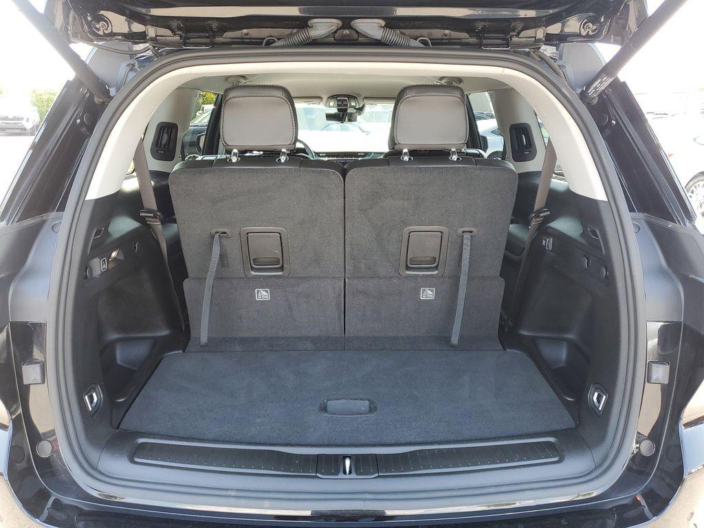 used 2024 Jeep Grand Cherokee L car, priced at $37,331