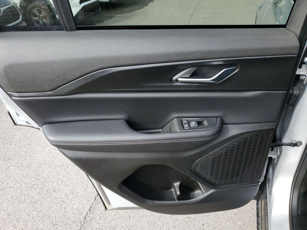 used 2025 Jeep Grand Cherokee car, priced at $38,011