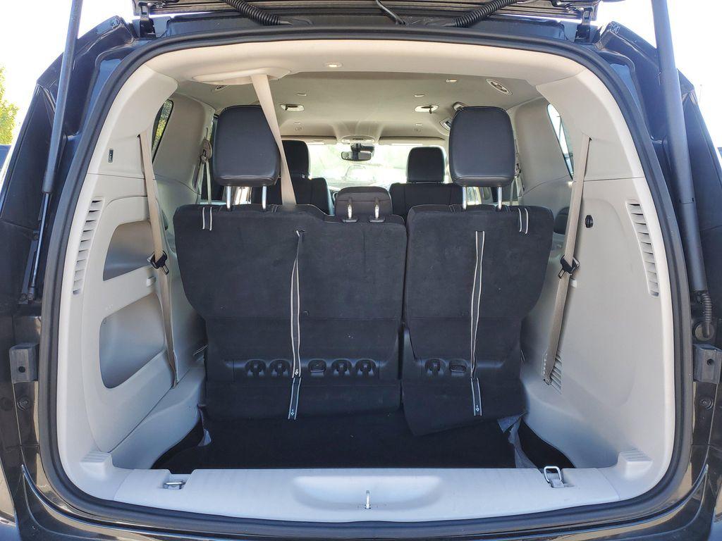 used 2022 Chrysler Pacifica car, priced at $21,897