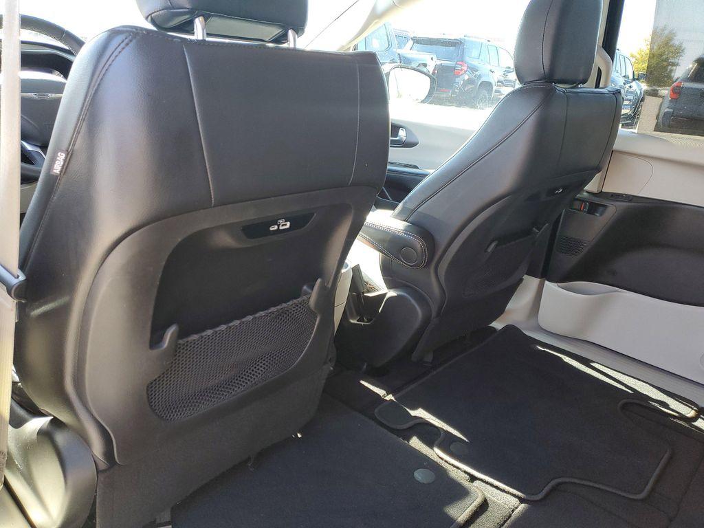 used 2022 Chrysler Pacifica car, priced at $21,897