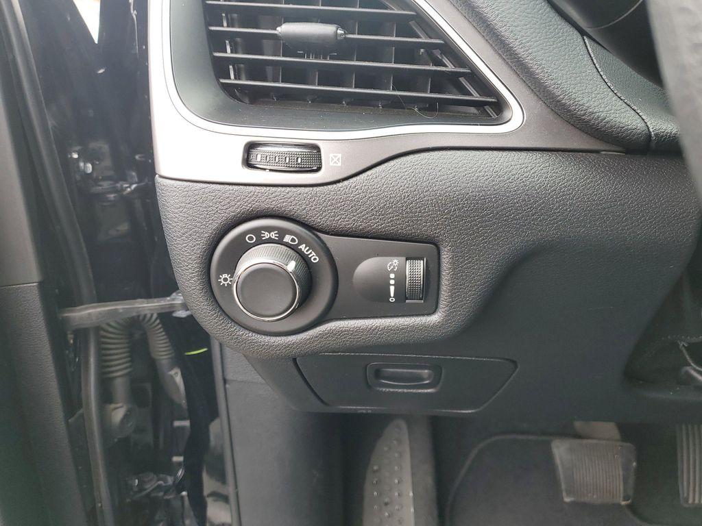 used 2020 Jeep Cherokee car, priced at $17,448