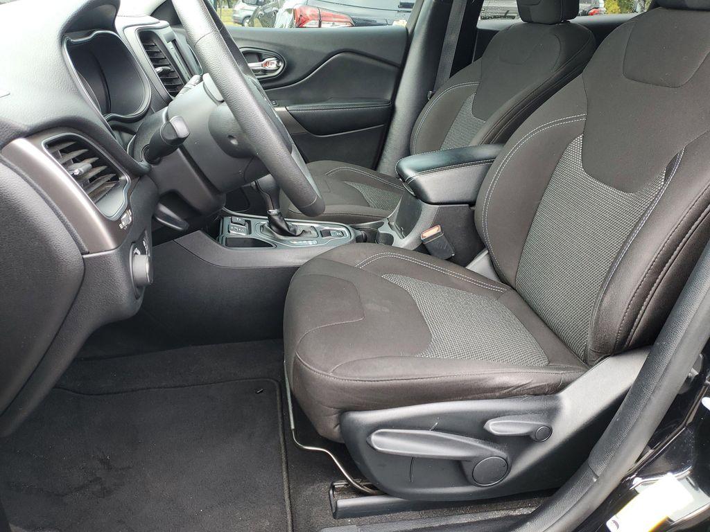 used 2020 Jeep Cherokee car, priced at $17,448