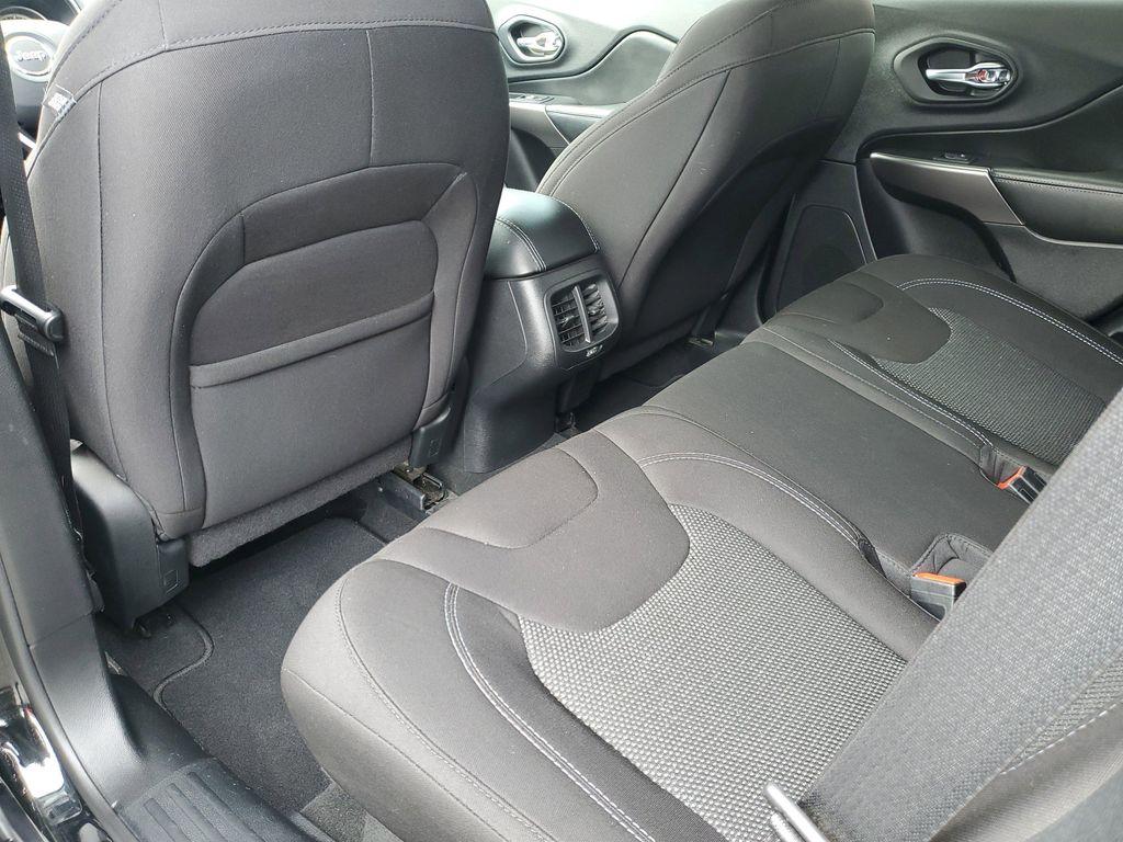 used 2020 Jeep Cherokee car, priced at $17,448